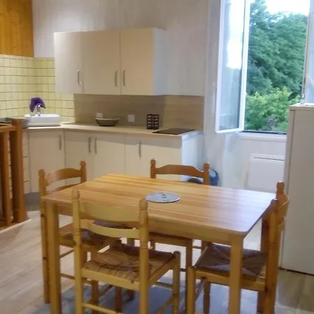 Apartment Chez Karine A *